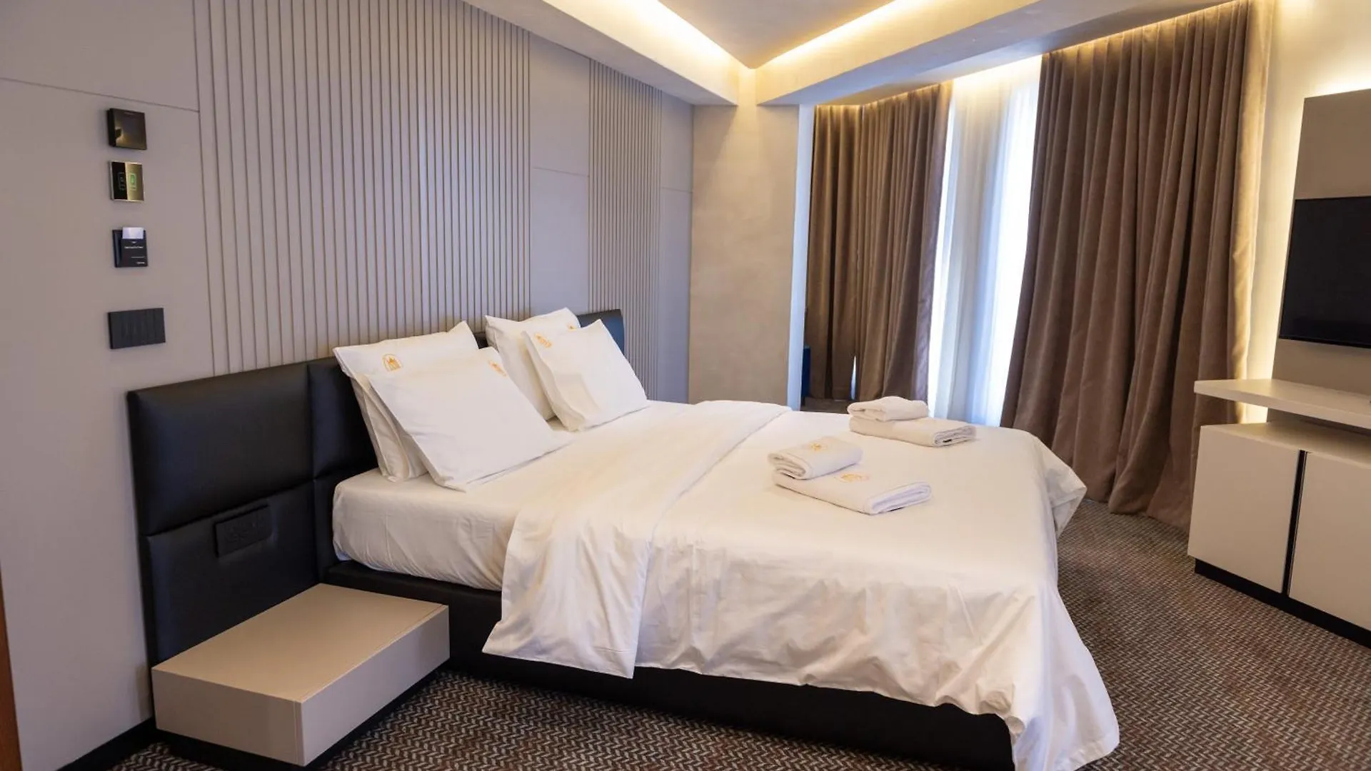 Mattis Hotel تيرانا