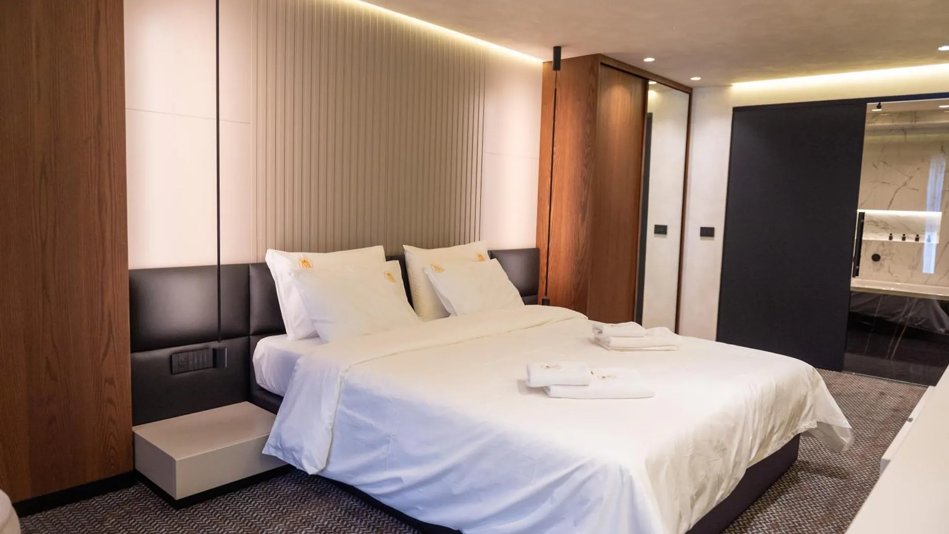Mattis Hotel ティラナ