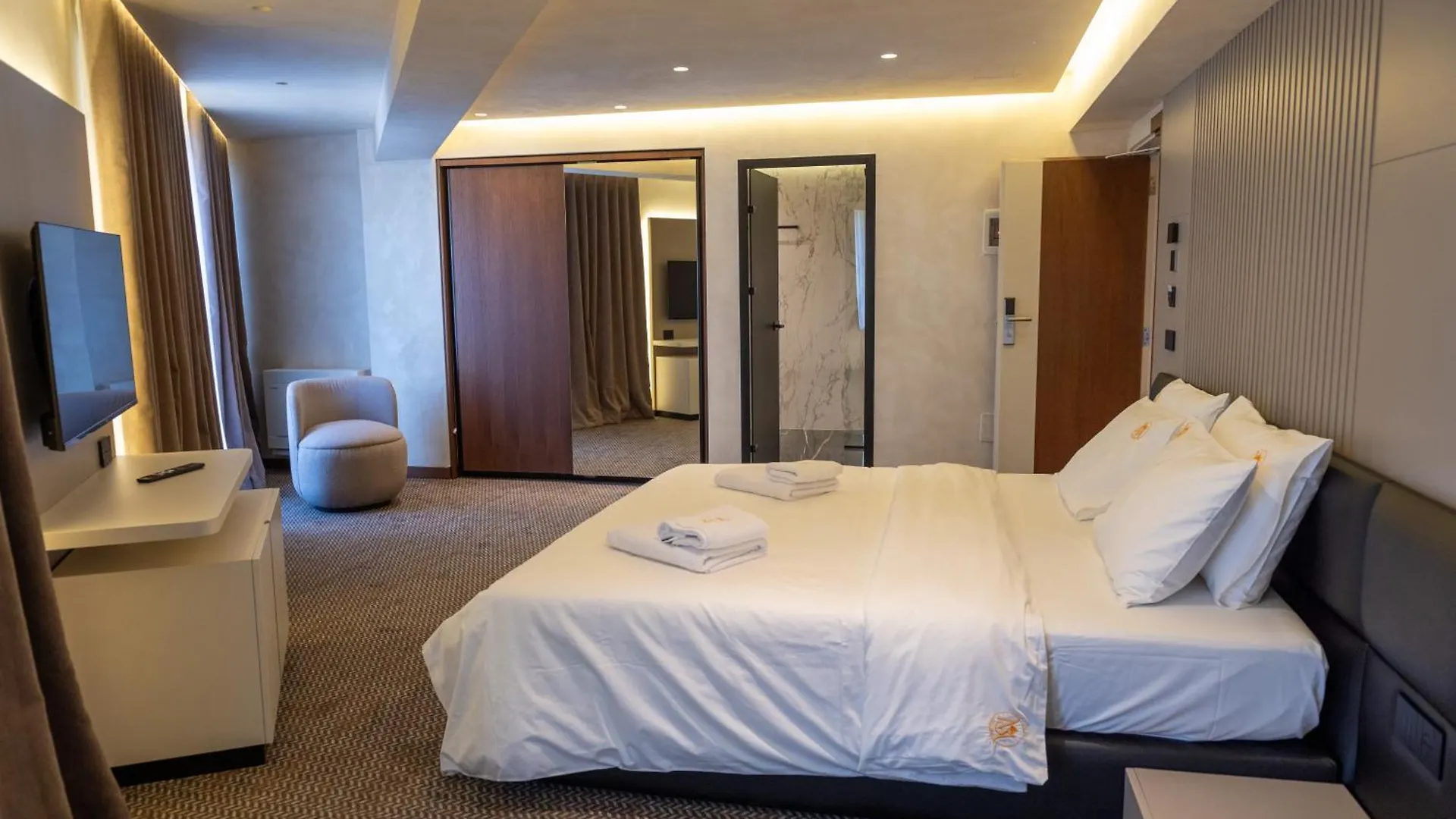 Mattis Hotel تيرانا