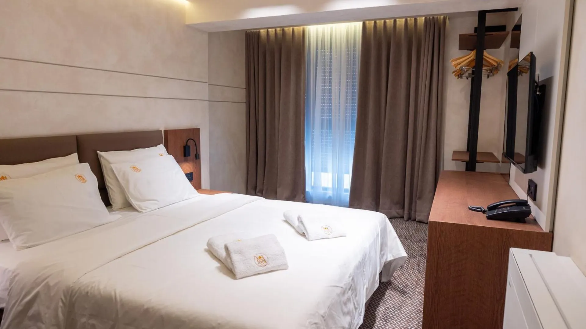 Mattis Hotel تيرانا