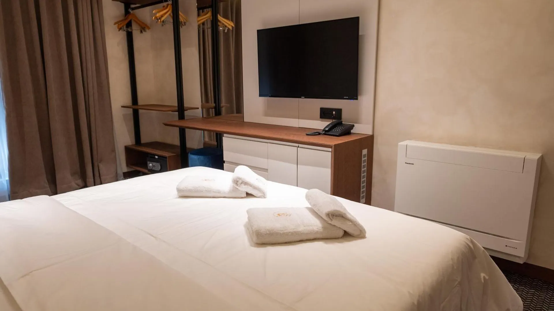 Mattis Hotel تيرانا