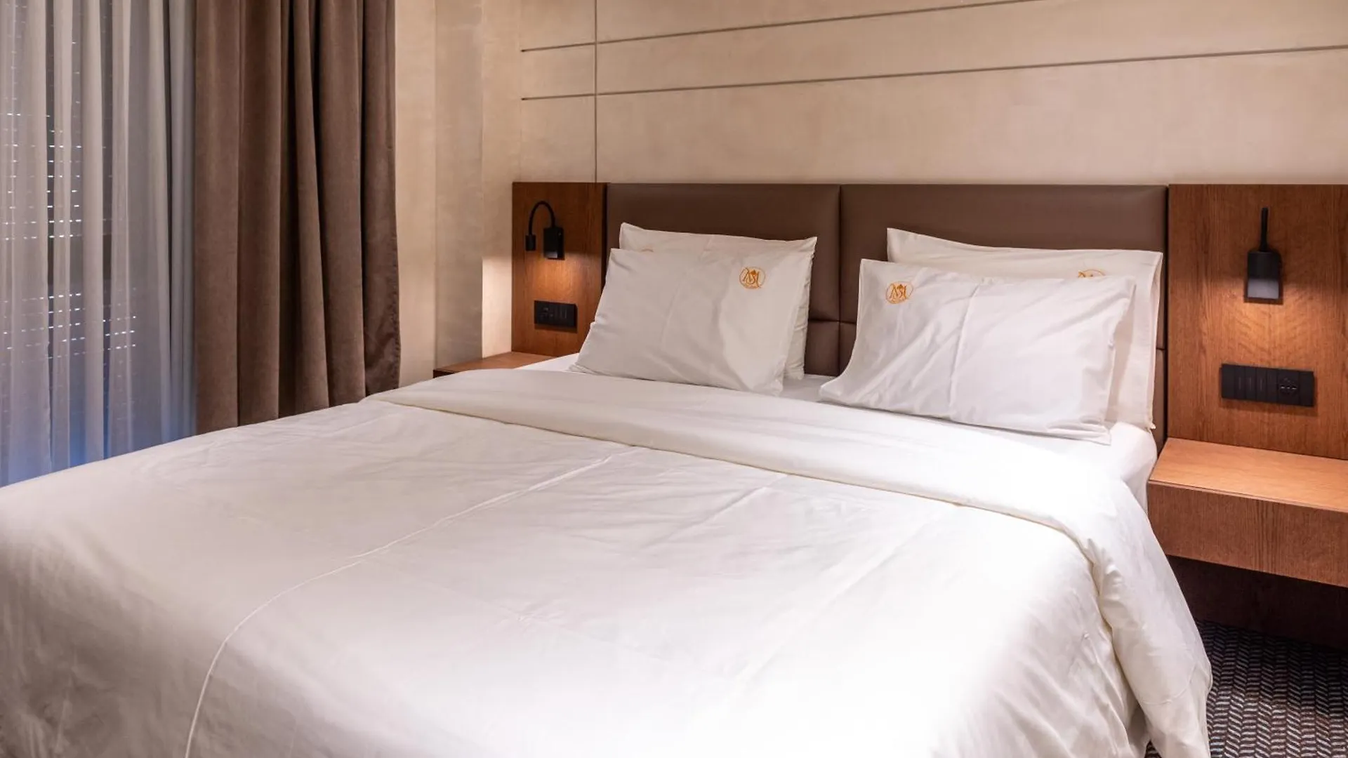 Mattis Hotel تيرانا