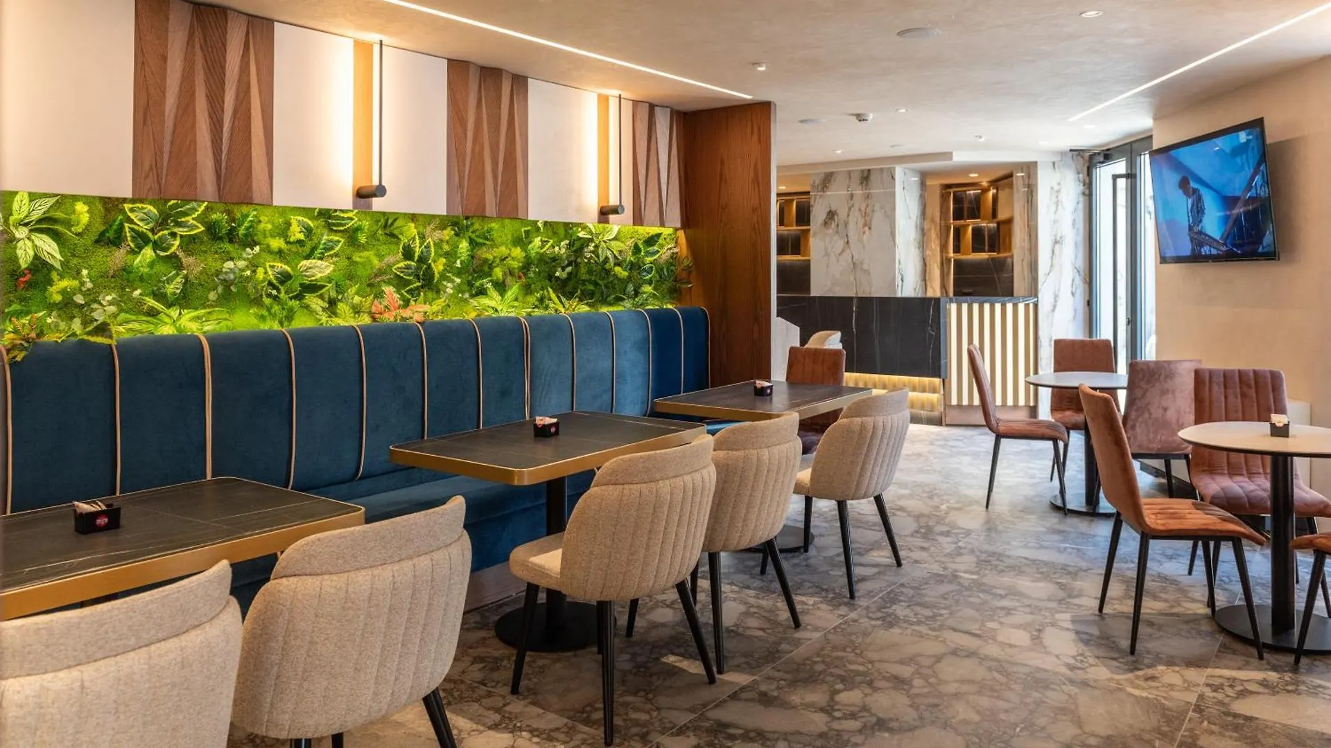 Mattis Hotel تيرانا ألبانيا
