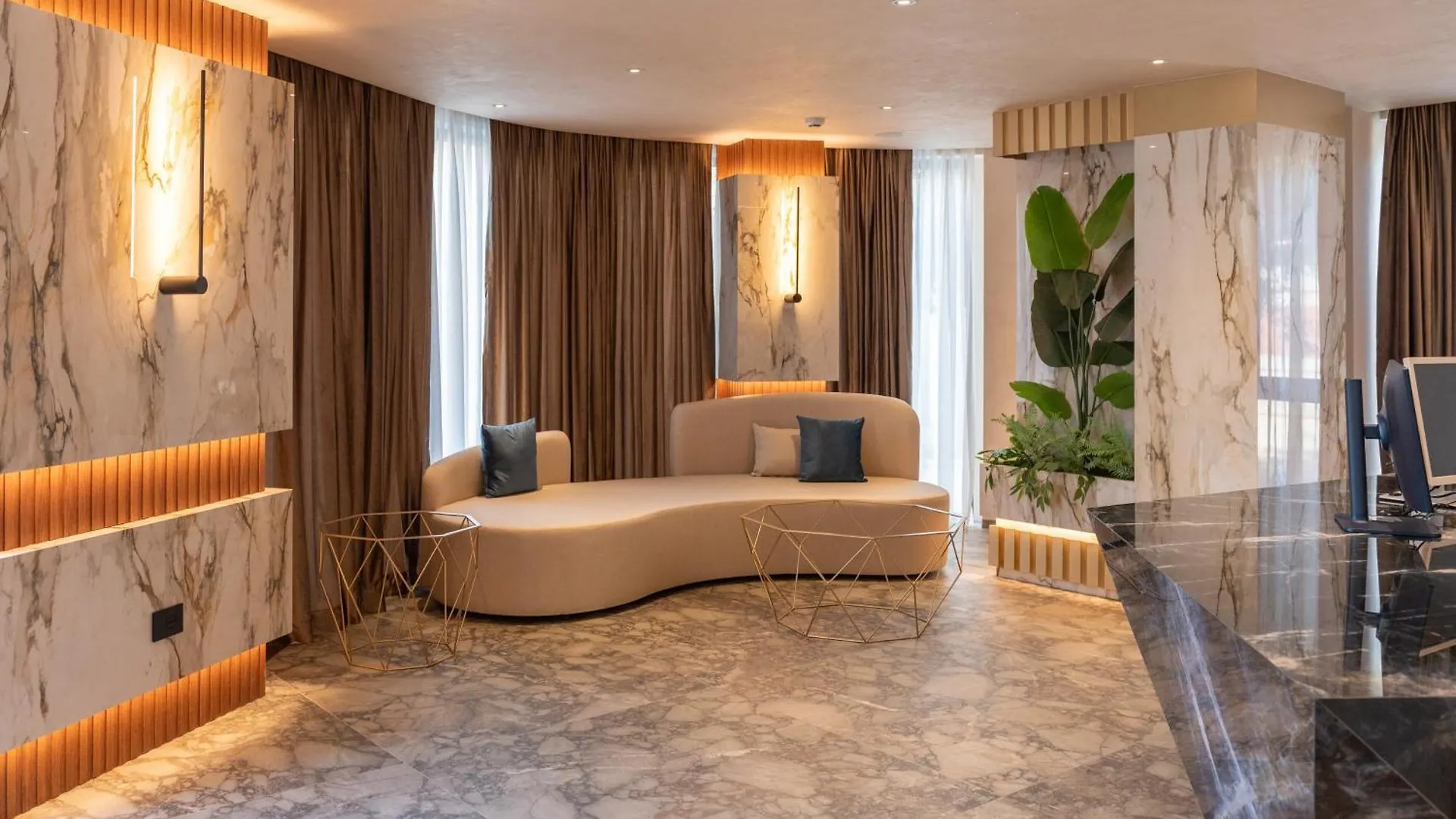 Mattis Hotel ティラナ