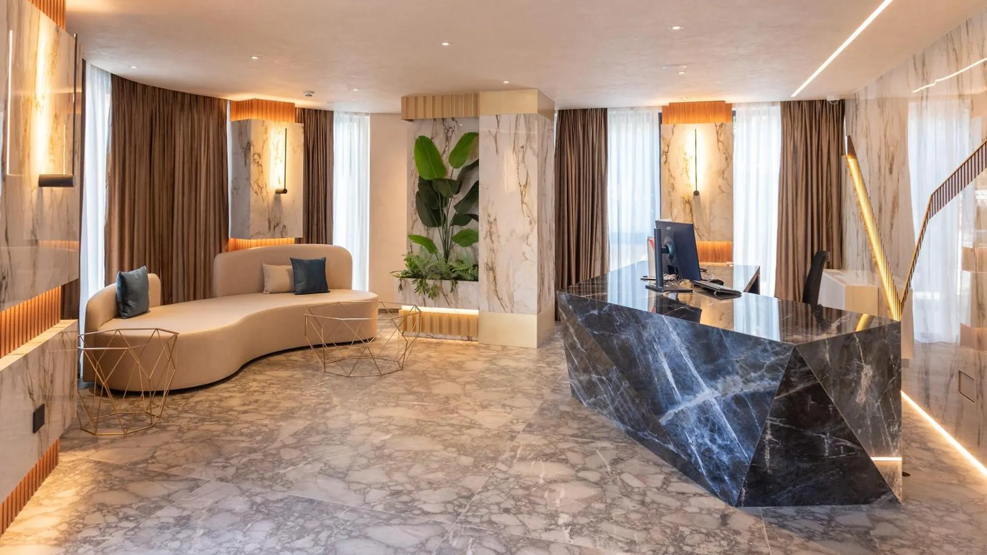 Mattis Hotel ティラナ
